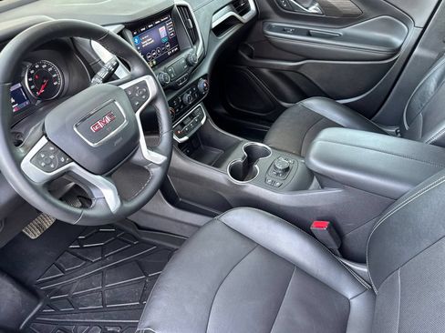Used 2024 GMC Terrain SLT AWD/4WD image 10