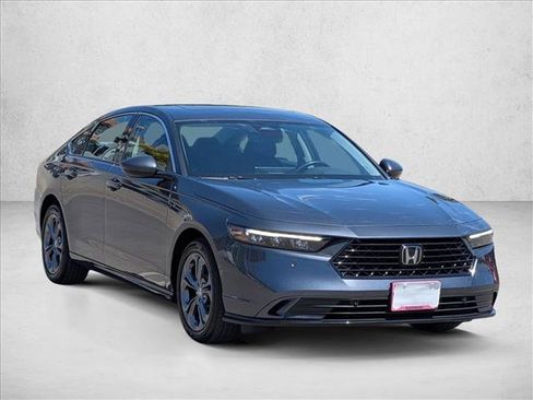 Used 2025 Honda Accord EX-L image 3