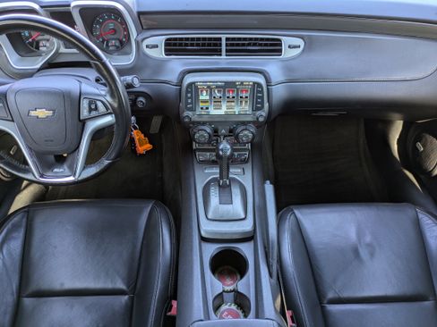 Used 2015 Chevrolet Camaro SS image 8