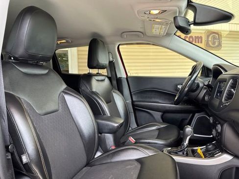 Used 2020 Jeep Compass Latitude AWD/4WD image 13