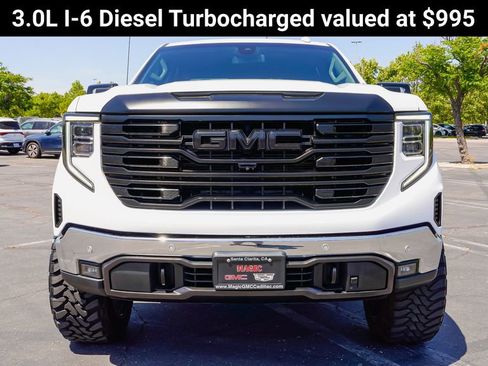 Used 2022 GMC Sierra 1500 SLT w/ SLT Premium Plus Package AWD/4WD image 5