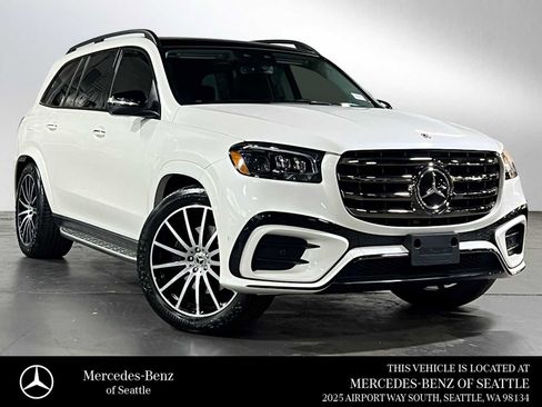 Used 2024 Mercedes-Benz GLS 580 4MATIC image 1