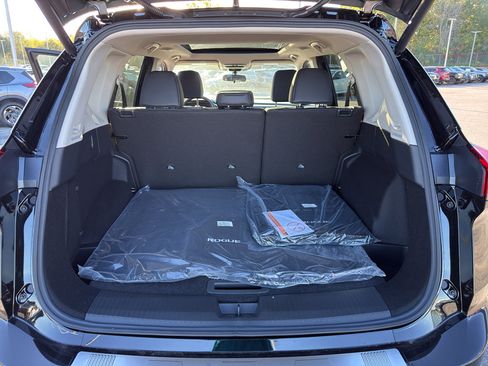 New 2026 Nissan Rogue SV w/ SV Premium Package image 36