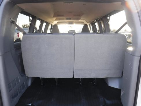 Used 2020 Chevrolet Express 3500 LS image 9