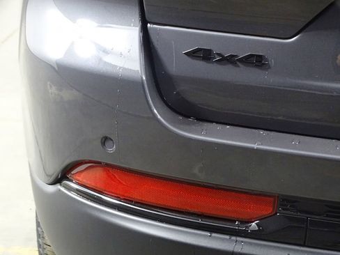 New 2025 Jeep Grand Cherokee Altitude image 44