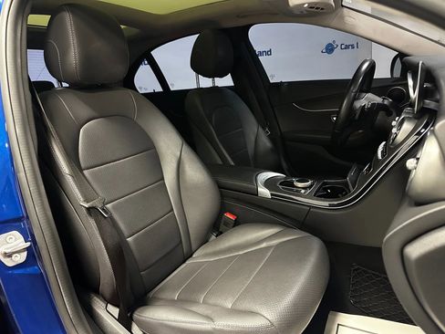 Used 2019 Mercedes-Benz C 300 Sedan w/ Parking Assistance Package image 26