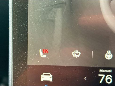 Used 2024 Tesla Model Y Long Range image 19