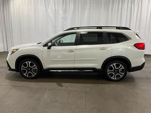 Used 2023 Subaru Ascent Touring AWD/4WD image 7