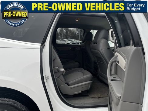 Used 2016 Chevrolet Traverse LT image 28