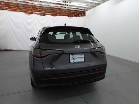 Certified 2023 Honda HR-V LX image 7