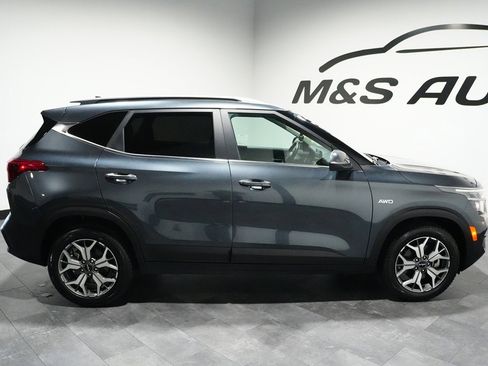 Used 2022 Kia Seltos EX image 24