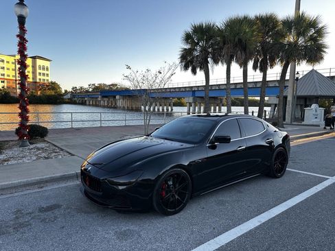 Used 2015 Maserati Ghibli S Q4 image 1