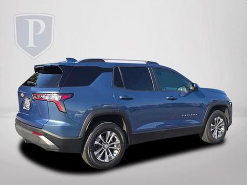 Certified 2025 Chevrolet Equinox LT w/ Convenience Package II FWD image 5