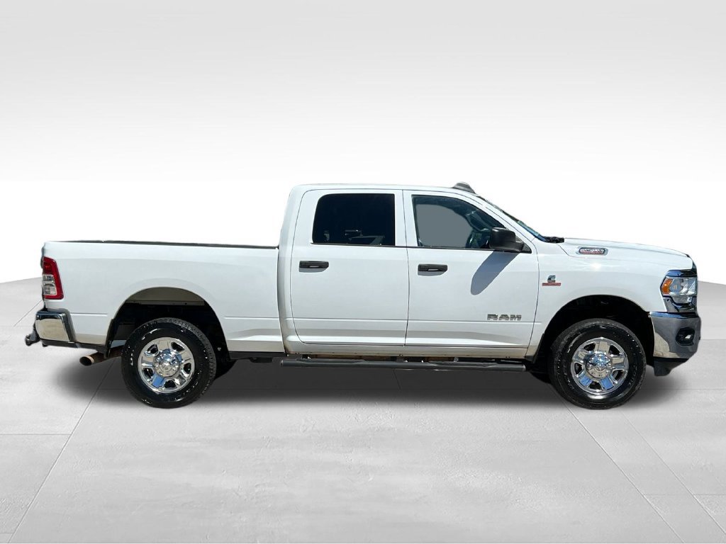 Used 2022 RAM 2500 Tradesman w/ Chrome Appearance Group AWD/4WD image 4
