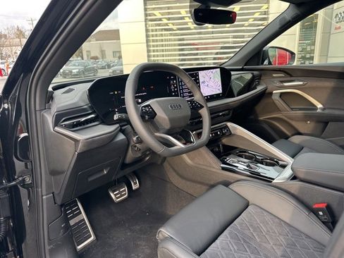 New 2025 Audi SQ5 Premium Plus image 17