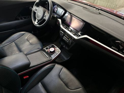Certified 2022 Kia Niro EX Premium image 22