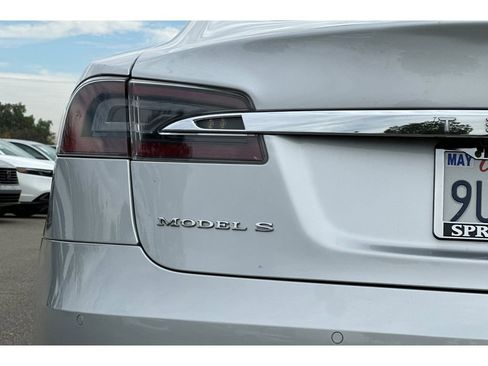 Used 2018 Tesla Model S 75D image 45