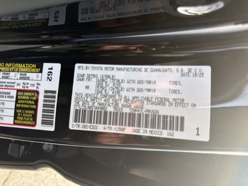 Used 2025 Toyota Tacoma TRD Pro AWD/4WD image 37