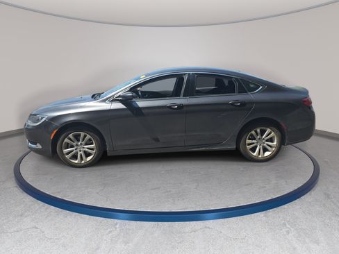 Used 2015 Chrysler 200 Limited FWD image 3