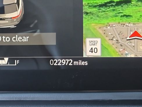 Used 2024 Land Rover Range Rover Velar S image 12