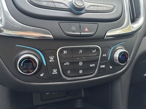 Used 2024 Chevrolet Equinox LT w/ LPO, Floor Liner Package AWD/4WD image 27