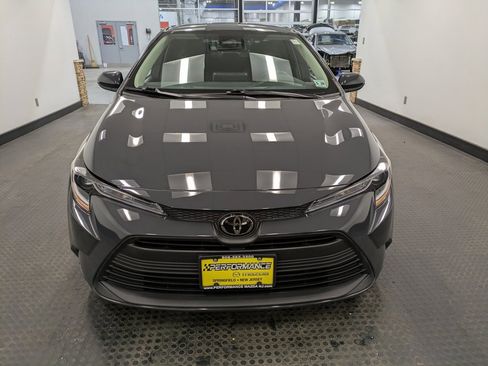 Used 2024 Toyota Corolla LE image 2