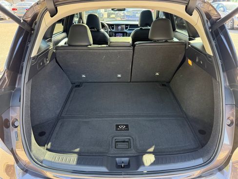 Used 2019 INFINITI QX50 Luxe w/ Cargo Package AWD/4WD image 12