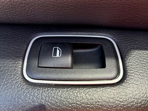 Used 2022 RAM 1500 Laramie w/ Sport Appearance Package AWD/4WD image 21