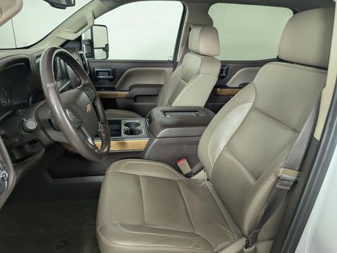 Used 2017 Chevrolet Silverado 1500 LTZ w/ LTZ Plus Package image 10