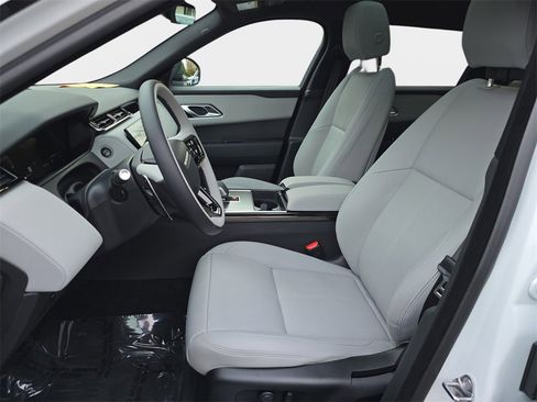 Used 2026 Land Rover Range Rover Velar S image 19