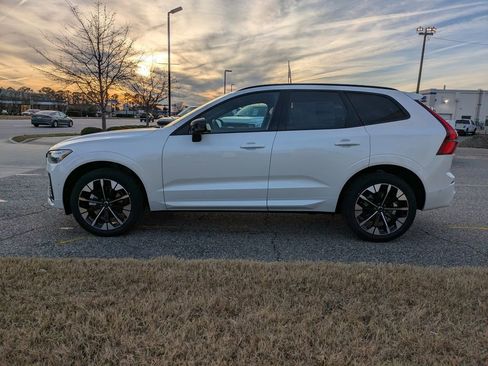 New 2026 Volvo XC60 B5 Plus w/ Protection Package Premier image 7