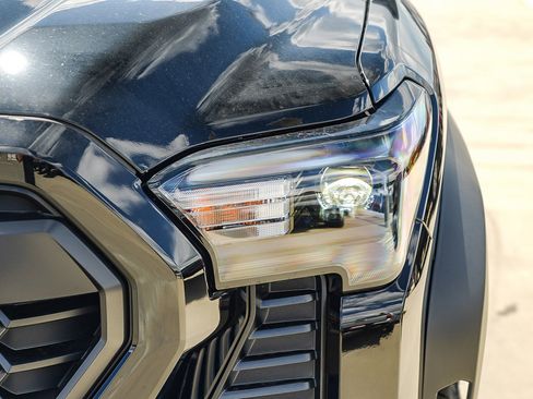 New 2026 Toyota Tacoma TRD Off-Road AWD/4WD image 9