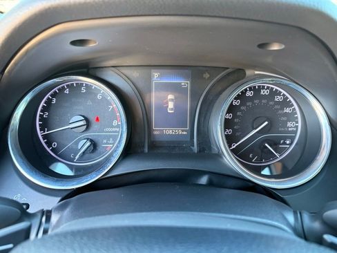 Used 2019 Toyota Camry SE image 13