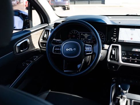 Used 2023 Kia Sorento X-Line EX AWD/4WD image 8