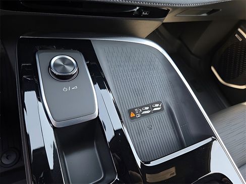 New 2026 Buick Enclave Sport Touring w/ LPO, Floor Liner Package image 16