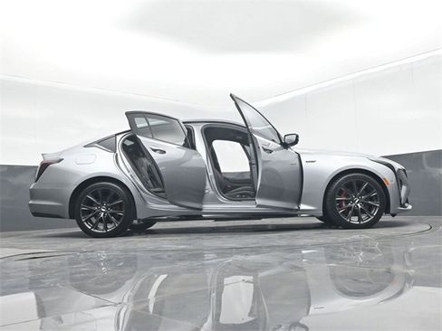 Used 2025 Cadillac CT5 V image 75