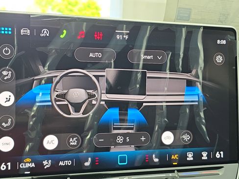 New 2026 Volkswagen Tiguan SE FWD image 24