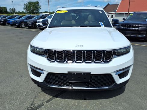 Used 2023 Jeep Grand Cherokee Limited AWD/4WD image 2