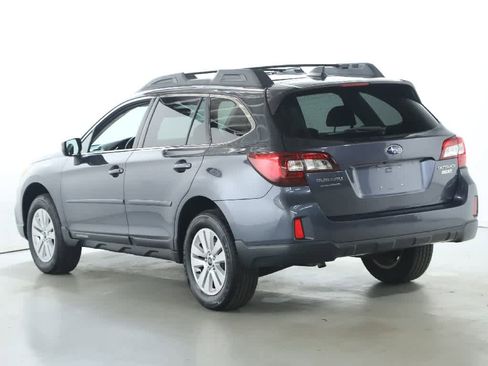 Used 2017 Subaru Outback 2.5i Premium image 36