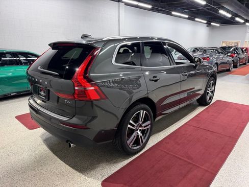 Used 2019 Volvo XC60 T6 Momentum w/ Advanced Package AWD/4WD image 11