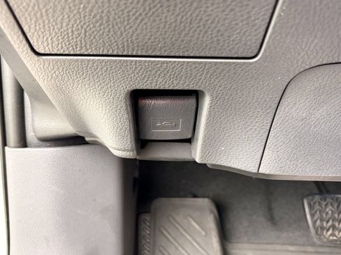Used 2020 Toyota Camry XLE w/ Driver Assist Package FWD image 30