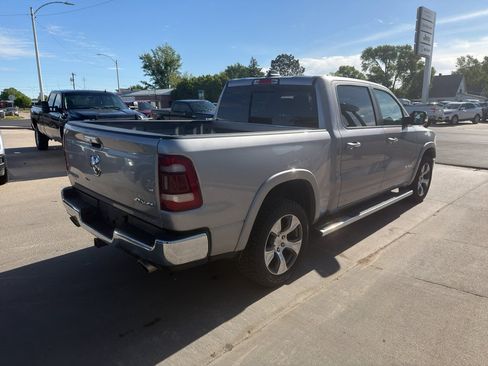 Used 2022 RAM 1500 Laramie AWD/4WD image 3