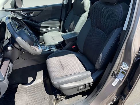 Used 2024 Subaru Forester Premium AWD/4WD image 18