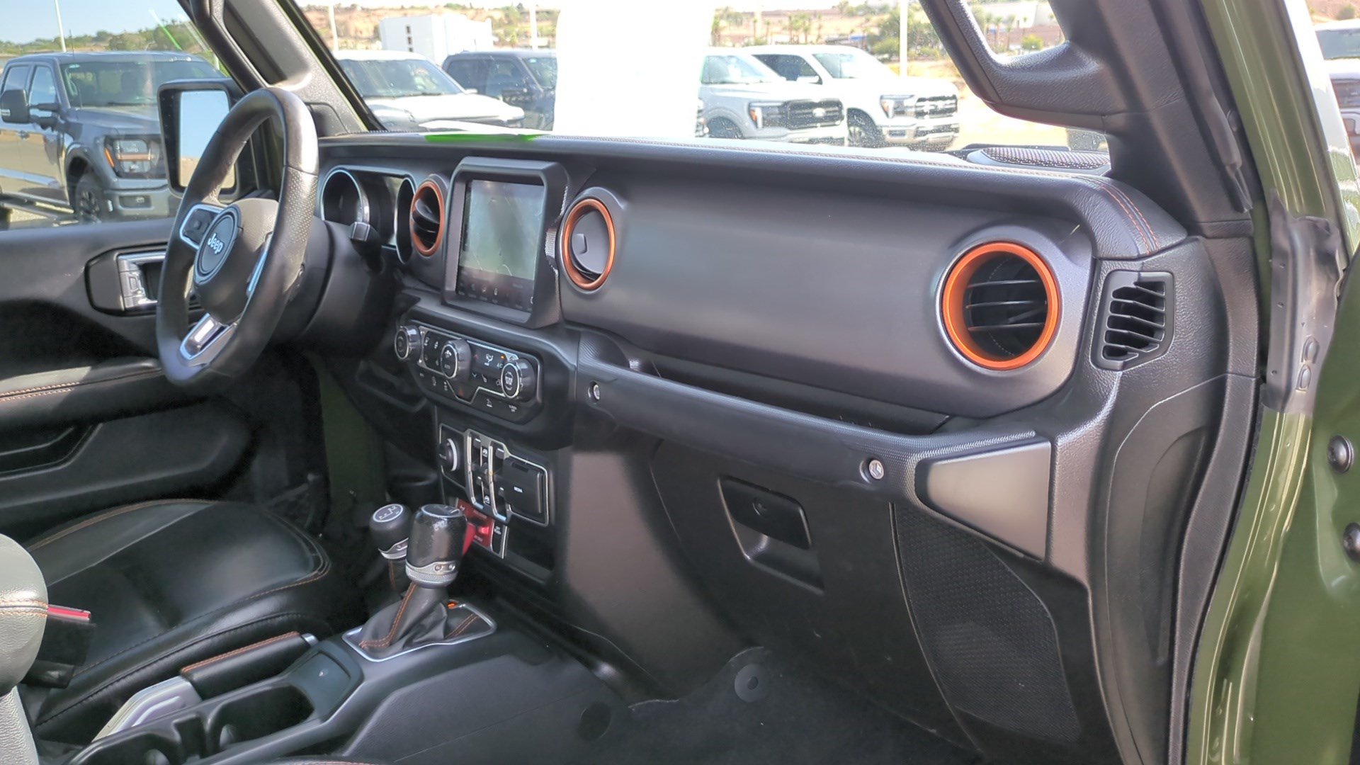 Used 2021 Jeep Gladiator Mojave AWD/4WD image 30