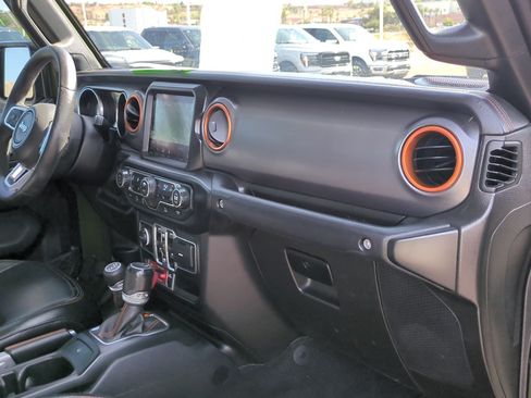 Used 2021 Jeep Gladiator Mojave AWD/4WD image 30