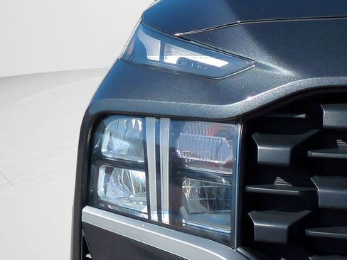 Used 2023 Hyundai Santa Fe SEL image 10