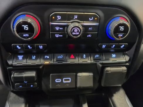 Used 2021 Chevrolet Silverado 2500 LTZ w/ LTZ Premium Package image 25