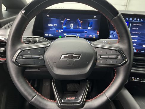 Used 2024 Chevrolet Equinox EV RS image 15