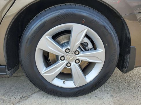 Used 2019 Honda Odyssey EX-L image 65