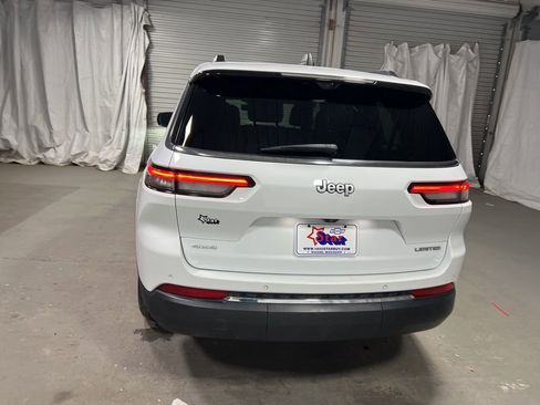 Used 2024 Jeep Grand Cherokee L Limited w/ Luxury Tech Group II image 6